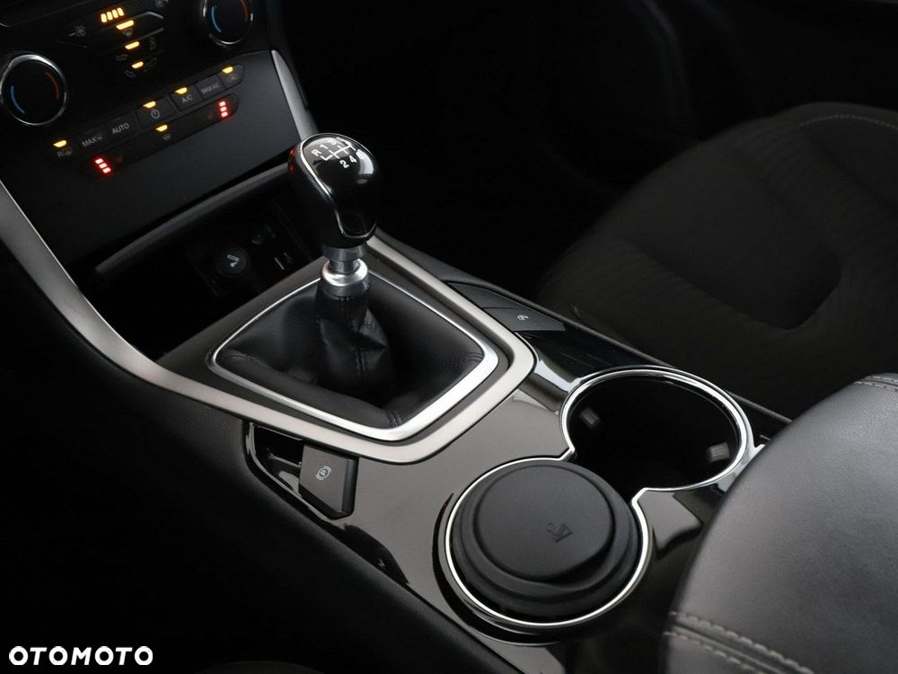 Ford S-Max 2.0 TDCi Trend - 26