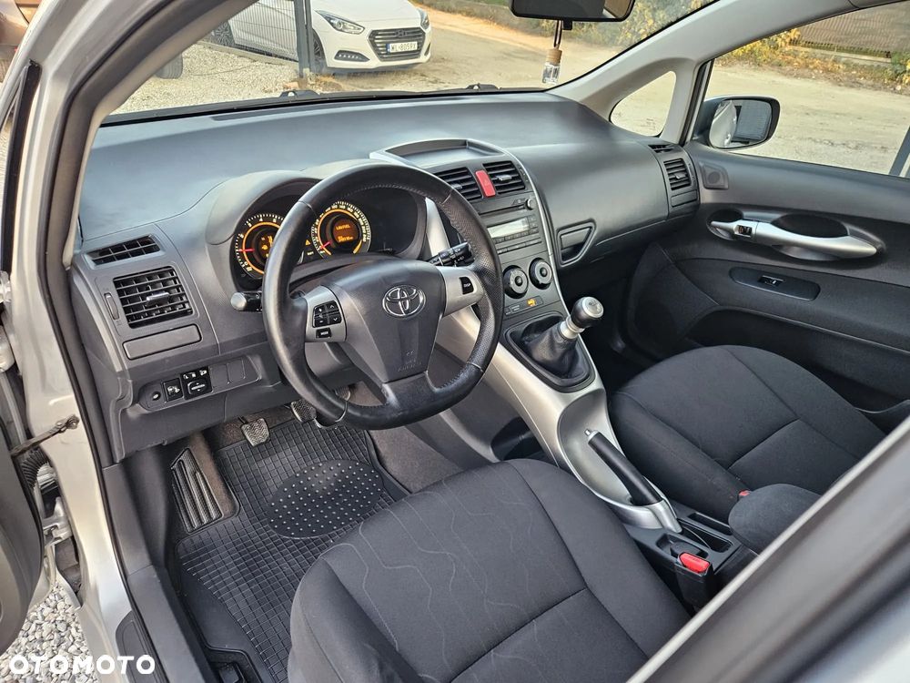 Toyota Auris 1.33 VVT-i Life - 18