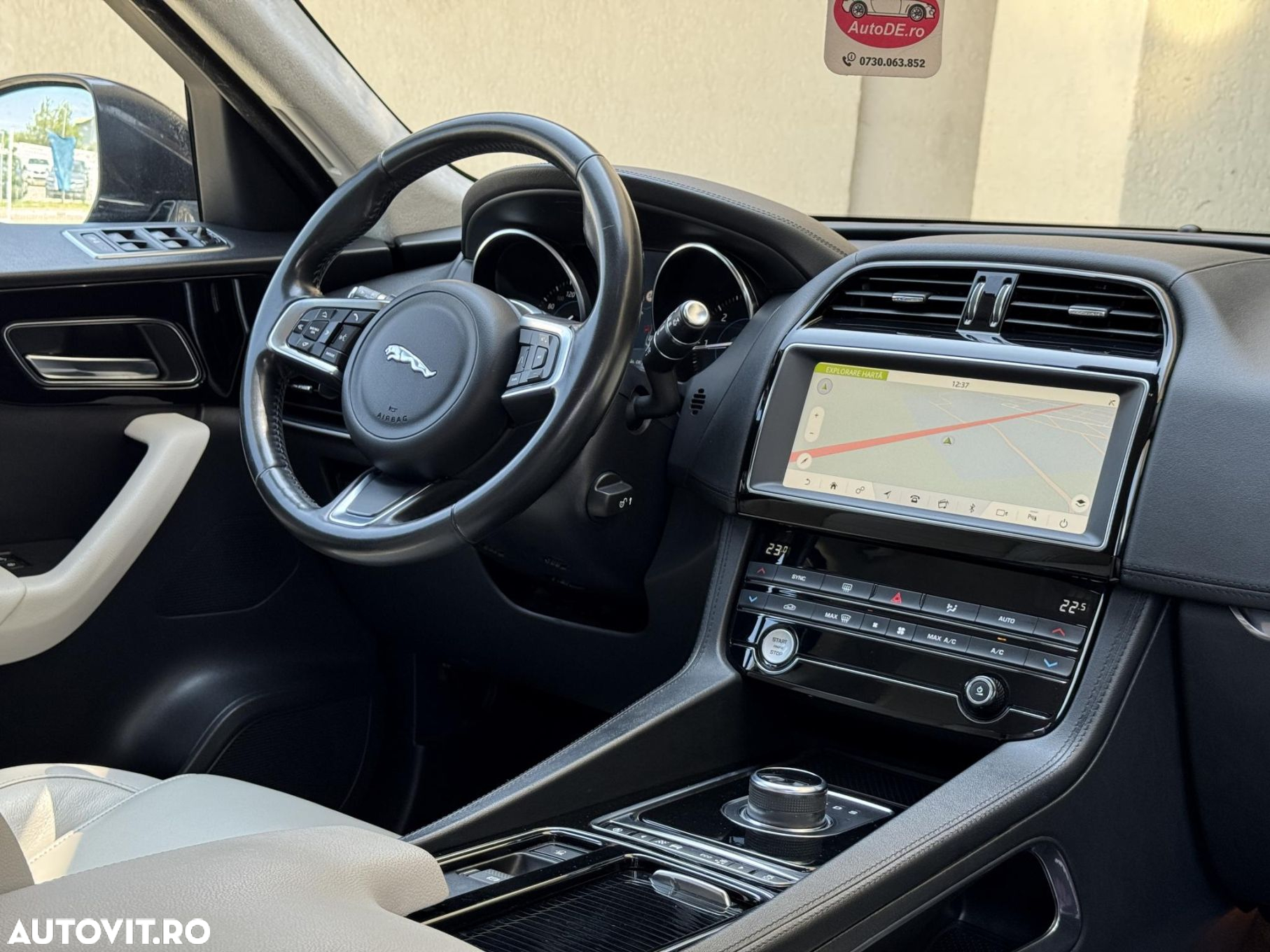 Jaguar F-Pace - 7