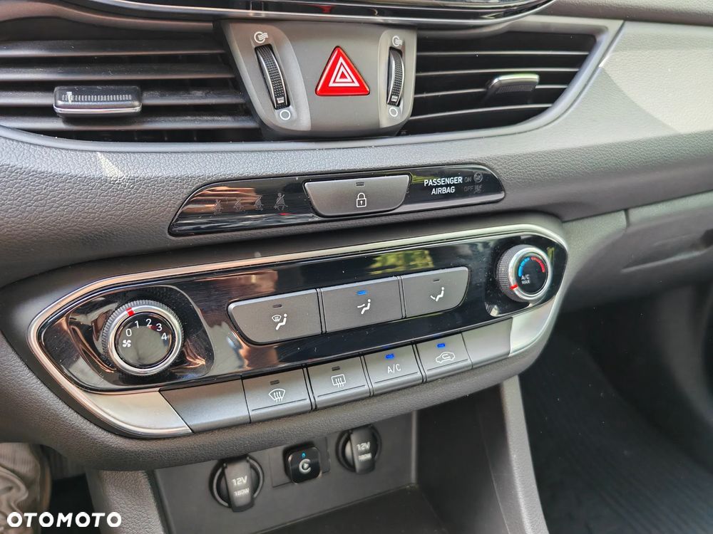Hyundai i30 1.5 DPI Modern - 29