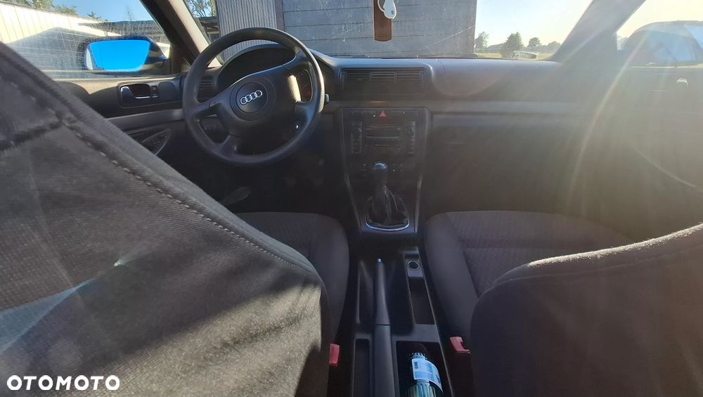 Audi A4 Avant 1.9 TDI - 10
