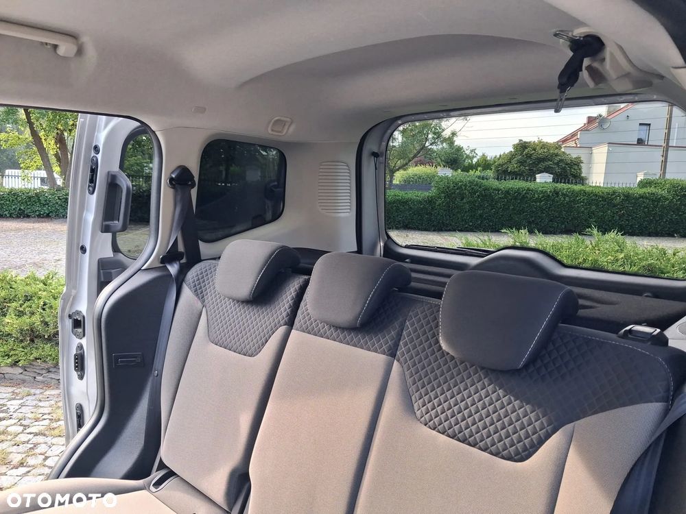 Ford Tourneo Courier - 5