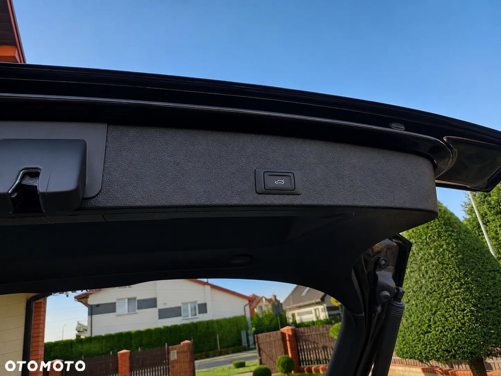 Audi Q2 35 TDI S tronic sport - 32