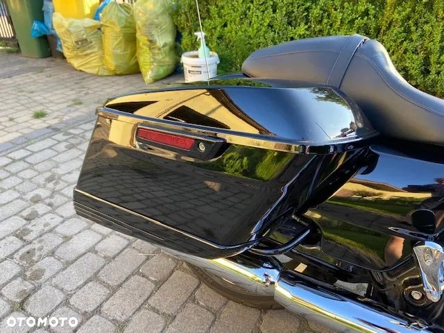 Harley-Davidson Touring Road Glide - 16