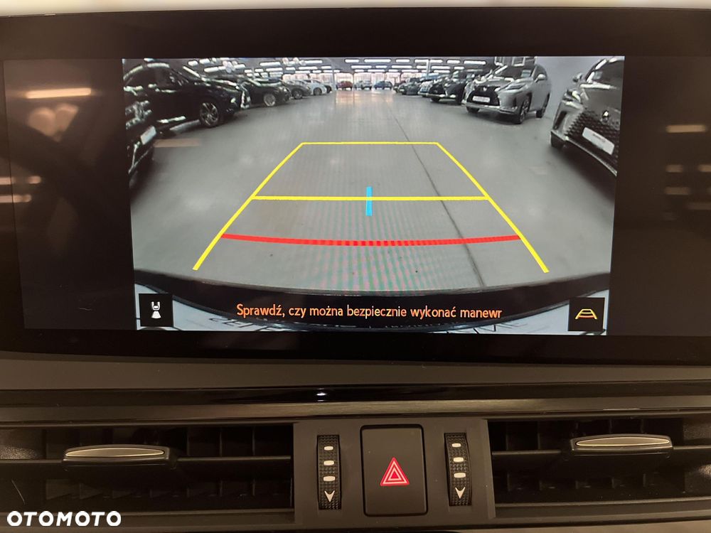 Lexus ES 300h Business Edition - 23