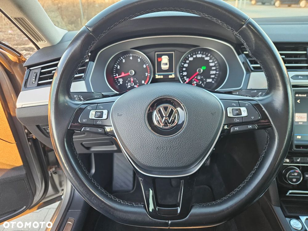 Volkswagen Passat 1.8 TSI BMT Highline DSG - 16
