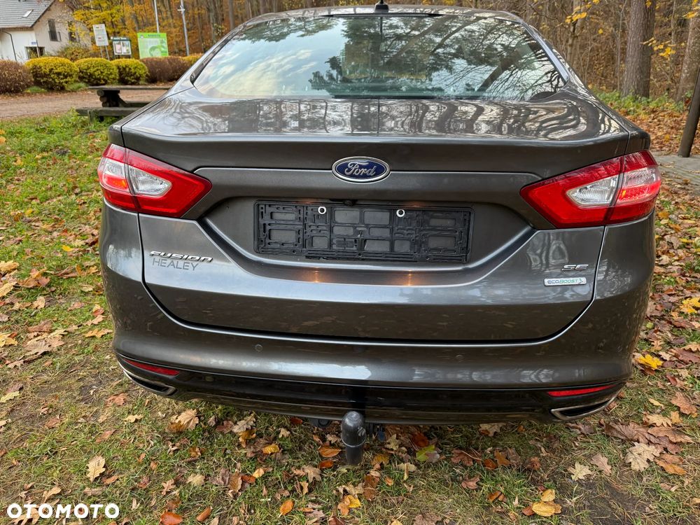 Ford Fusion 2.0 EcoBoost Titanium - 10