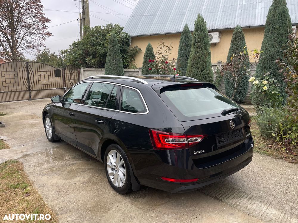 Skoda Superb 2017 photo 5