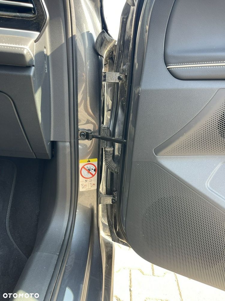 Volkswagen Passat Variant 2.0 TSI Elegance DSG - 5