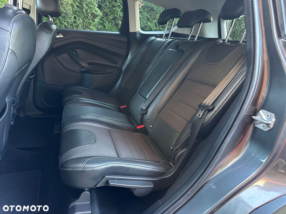 Ford Kuga 2.0 TDCi 4x4 Titanium - 25