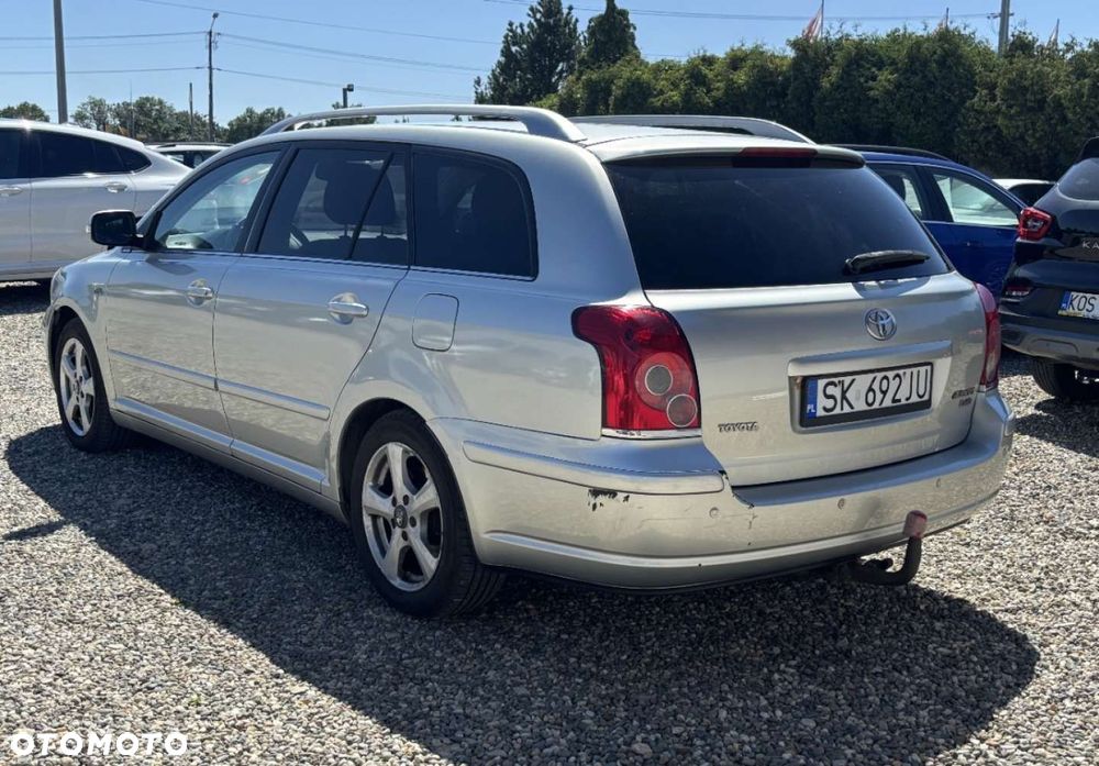 Toyota Avensis - 3