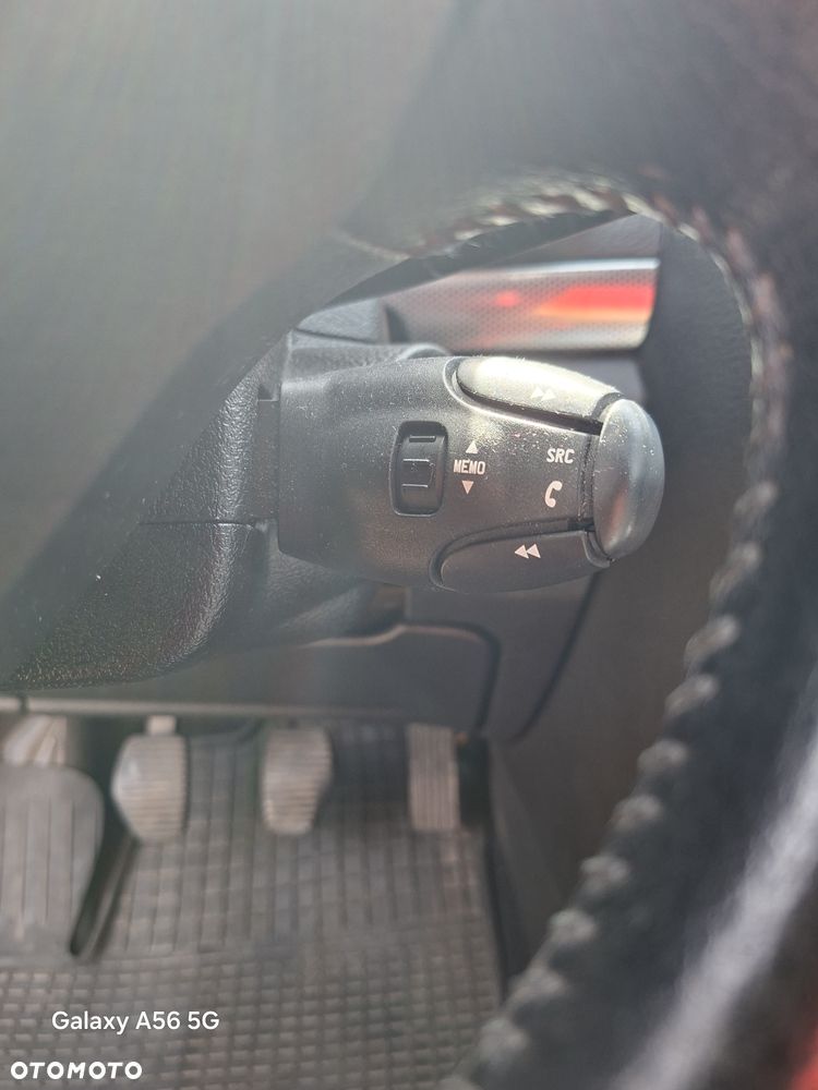 Peugeot 407 - 29