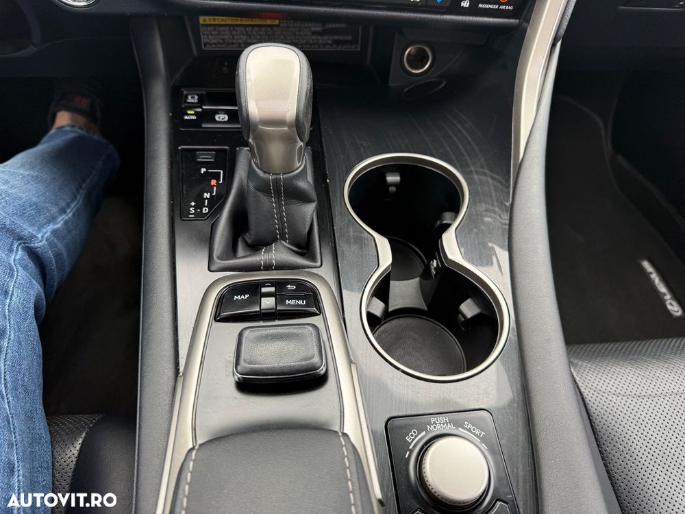 Lexus Seria RX 450h Aut. Luxury (trapa) - 35