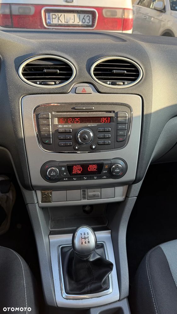 Ford Focus - 11