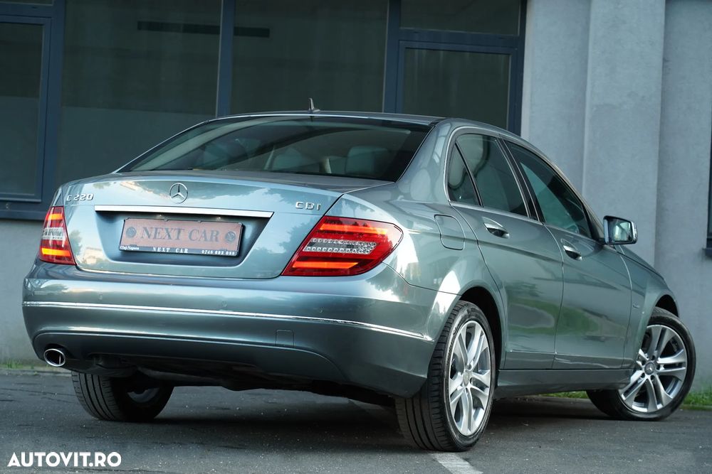 Mercedes-Benz C 220 CDI DPF (BlueEFFICIENCY) 7G-TRONIC Avantgarde - 3
