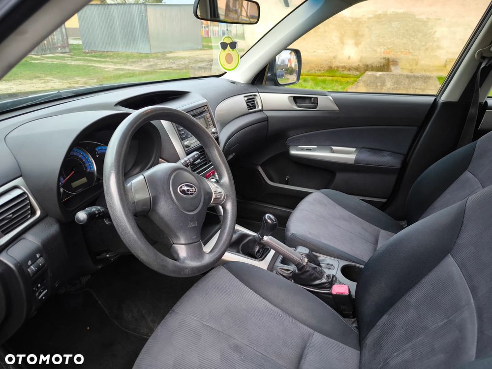 Subaru Forester 2.0 XA Euro5 - 8