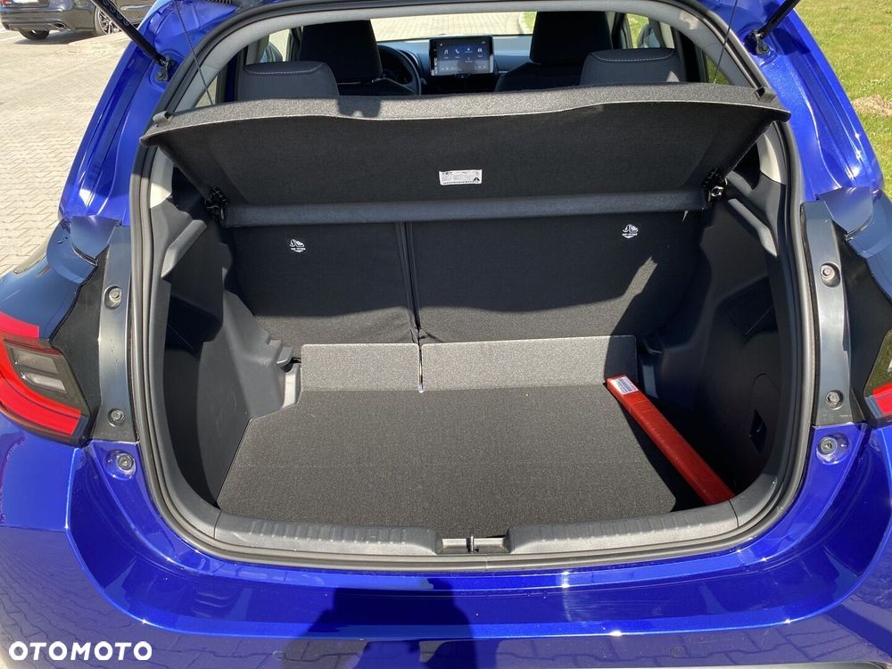 Toyota Yaris - 25