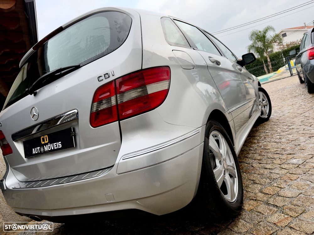 Mercedes-Benz B 180 CDI - 13