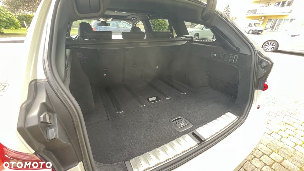 BMW Seria 3 320d xDrive M Sport - 19