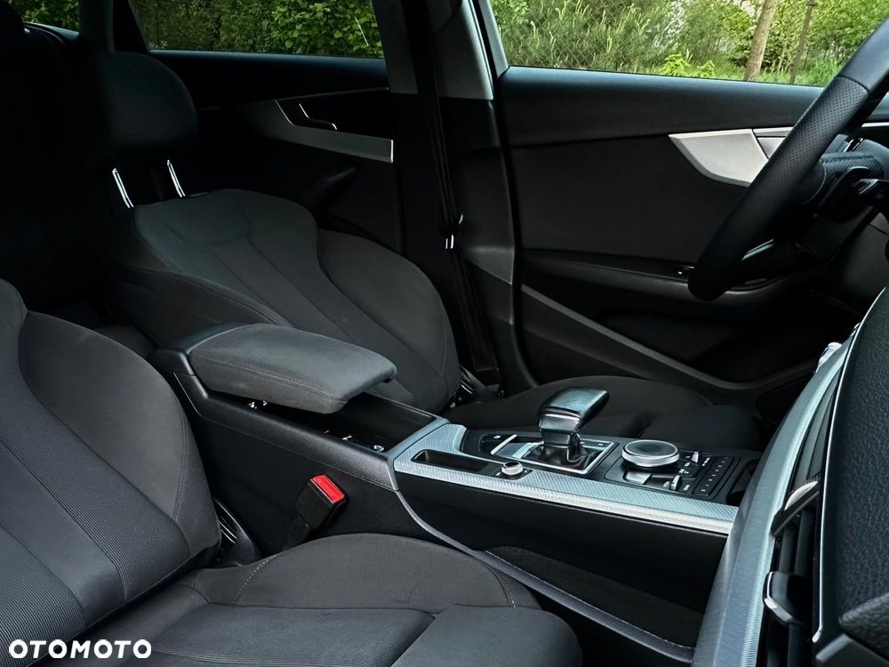 Audi A4 Avant 40 TDI S tronic S line - 11