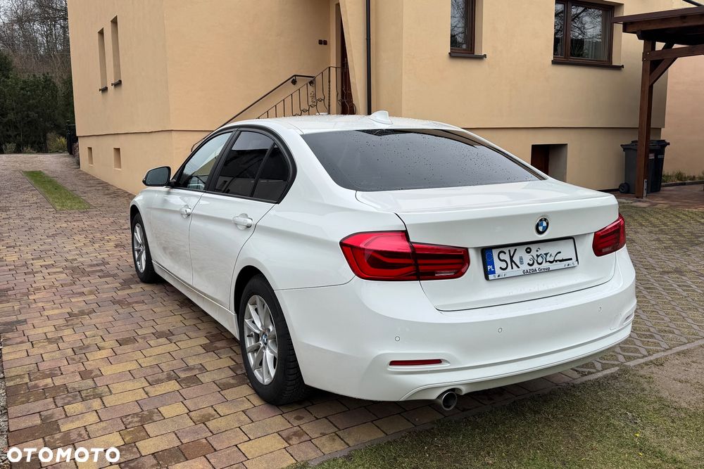 BMW Seria 3 318d Sport Line - 7