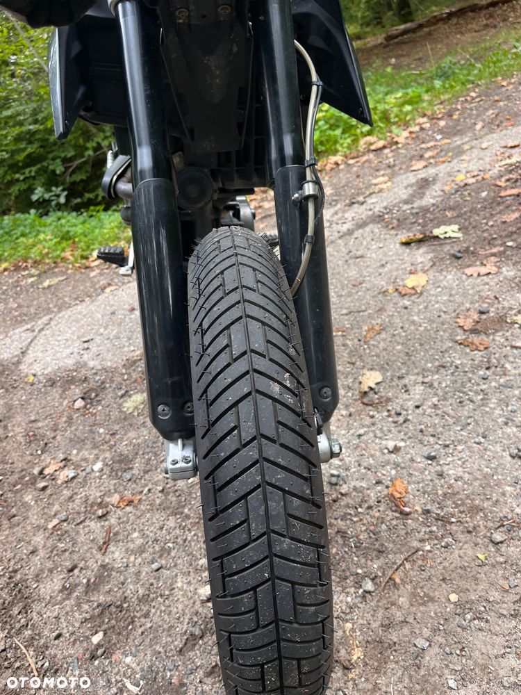 Aprilia SX - 12