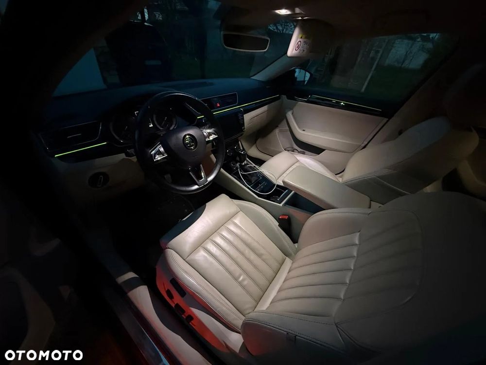 Skoda Superb 2.0 TDI L&K DSG - 10