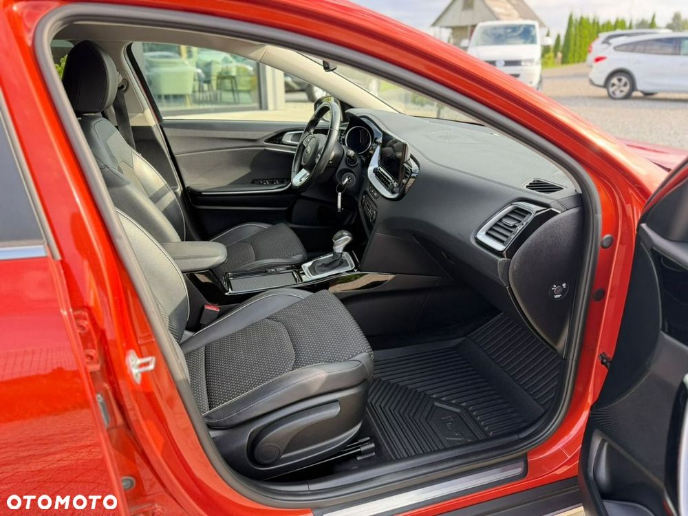 Kia XCeed - 17