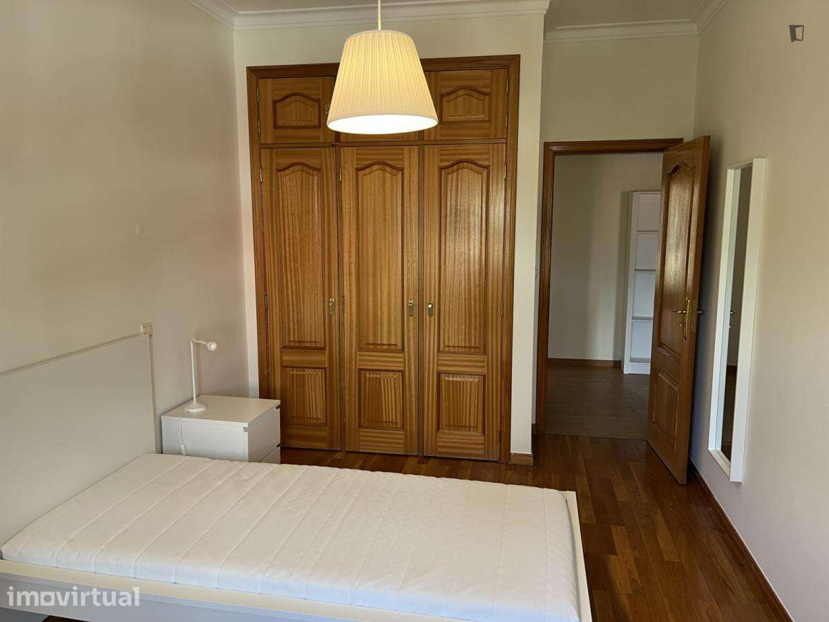 Quarto - localizado em Penha de França Lisbon - Grande imagem: 2/15