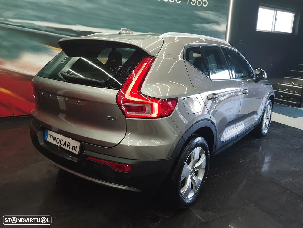 Volvo XC 40 2.0 D3 Momentum Geartronic - 5