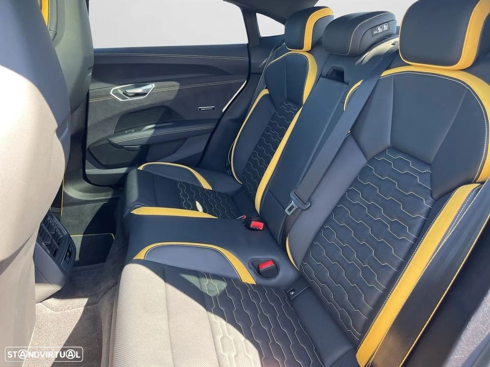 Audi e-tron GT - 10