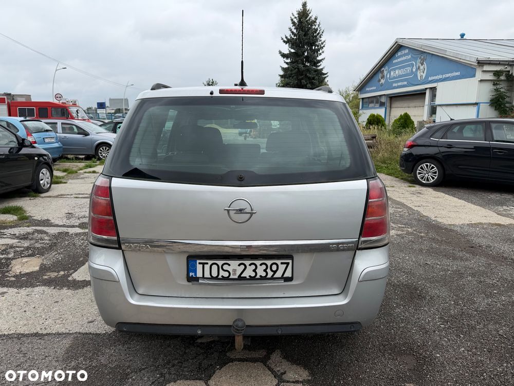 Opel Zafira 1.9 CDTI Essentia - 4