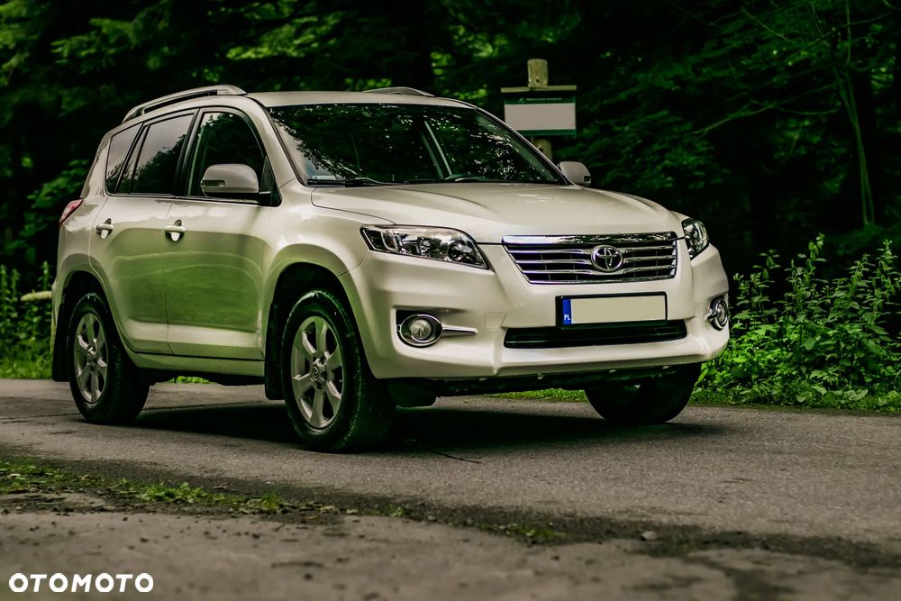 Toyota RAV4 - 2