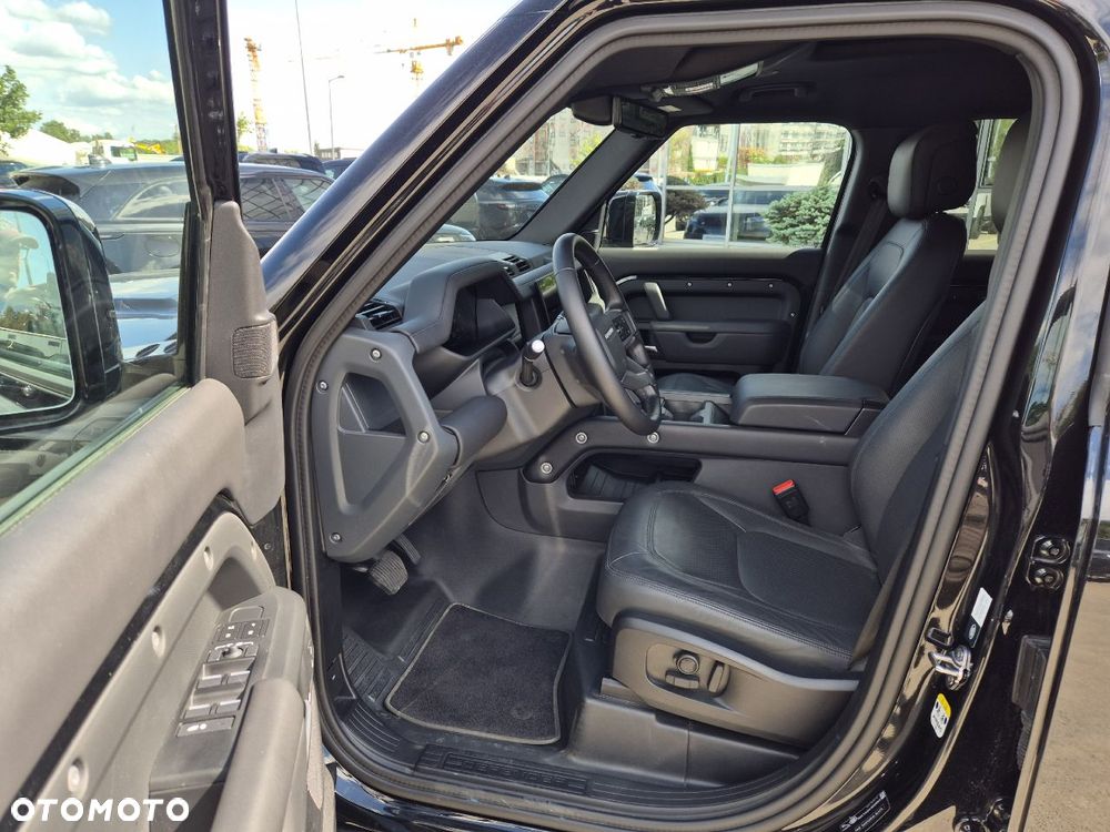 Land Rover Defender 3.0 D300 mHEV X-Dynamic SE - 12