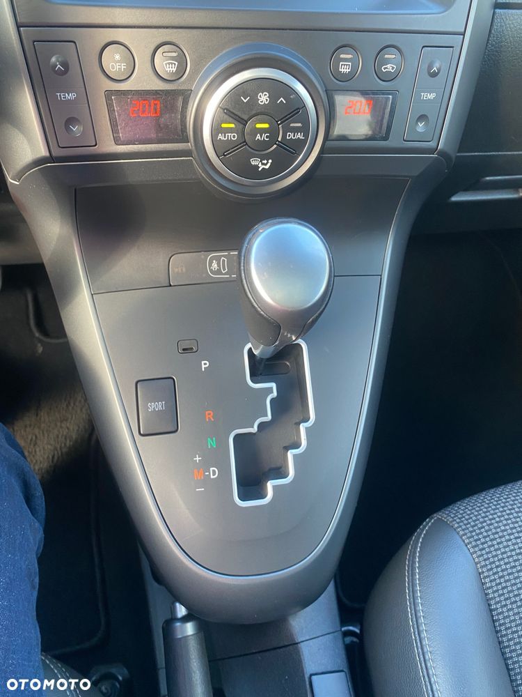 Toyota Verso 1.8 Prestige EU5 MS - 18