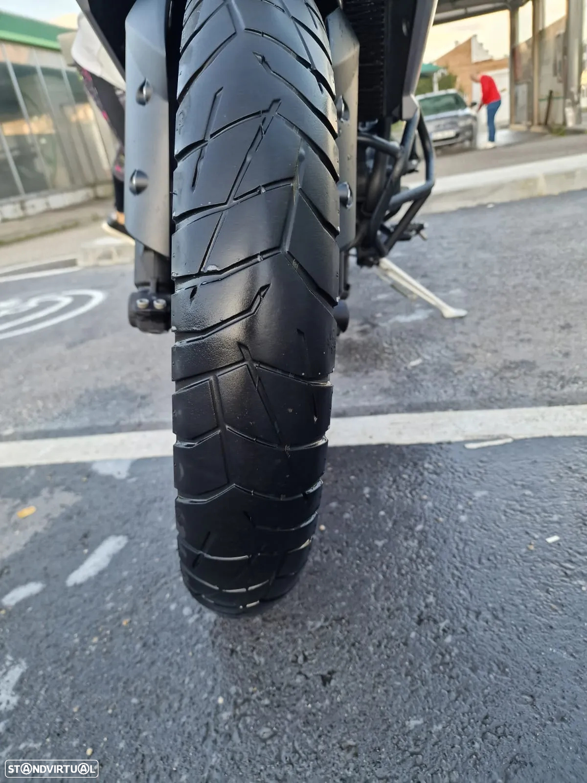 Triumph Tiger 800 XRX - 16