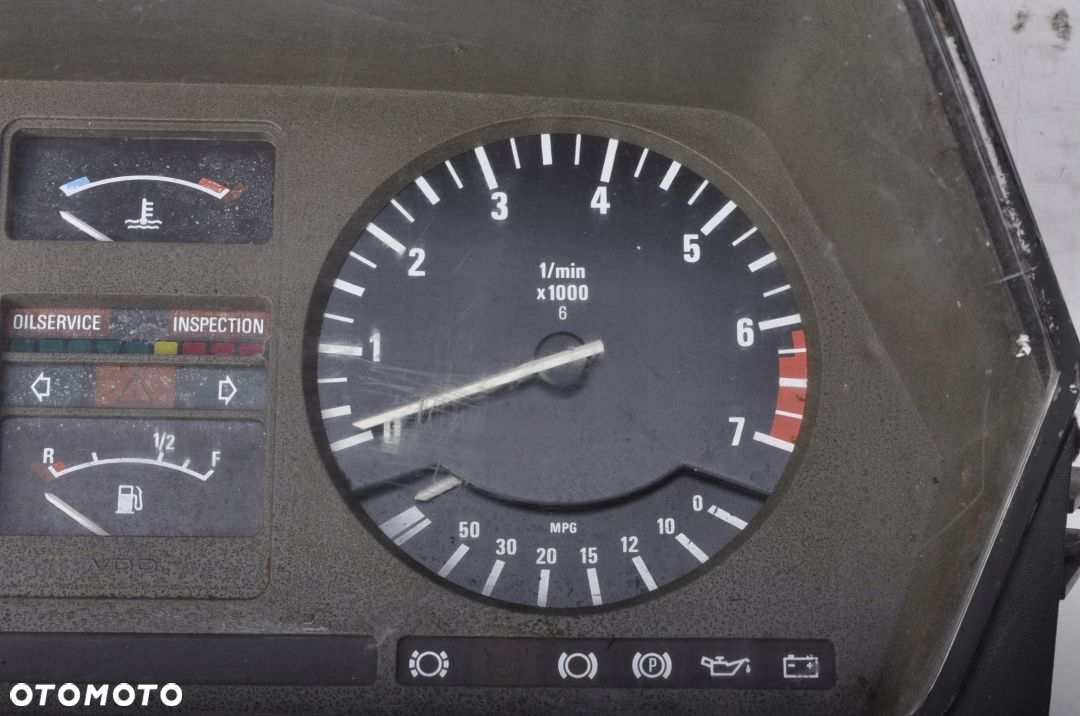BMW E24 3.5 CSi LICZNIK ZEGARY UK - 6