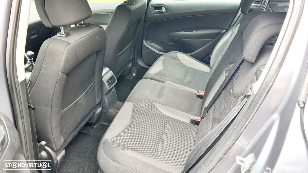 Peugeot 308 1.6 HDi Executive CVM6 - 8