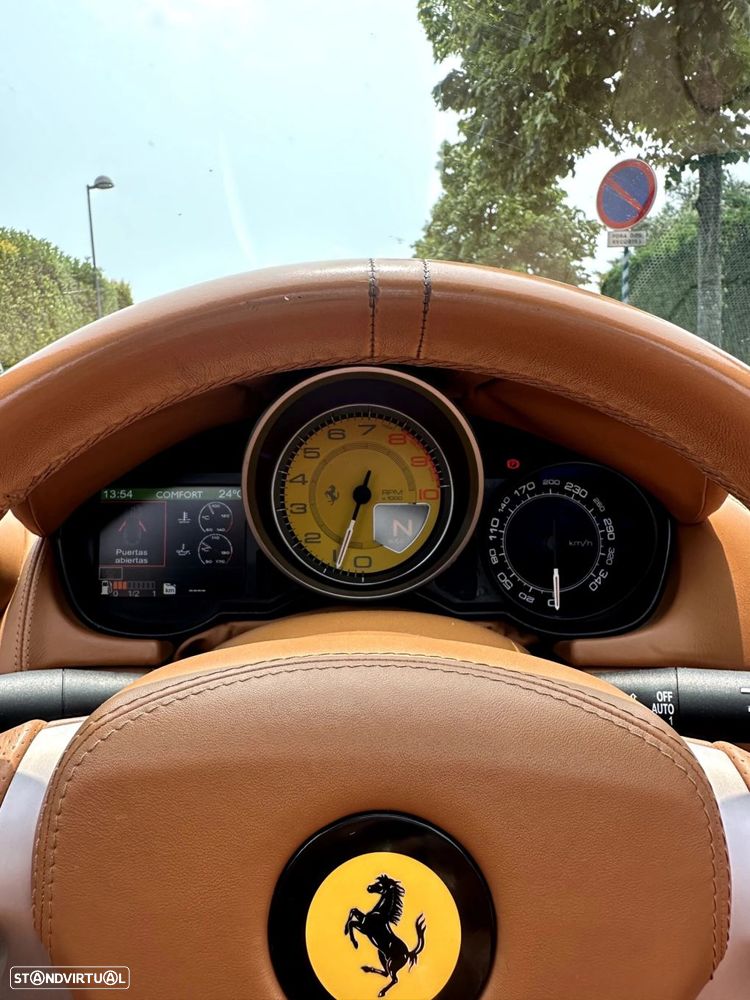 Ferrari California - 5