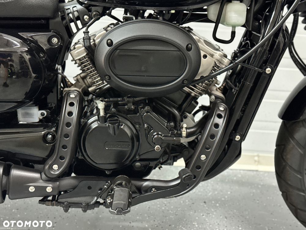Hyosung GV - 8