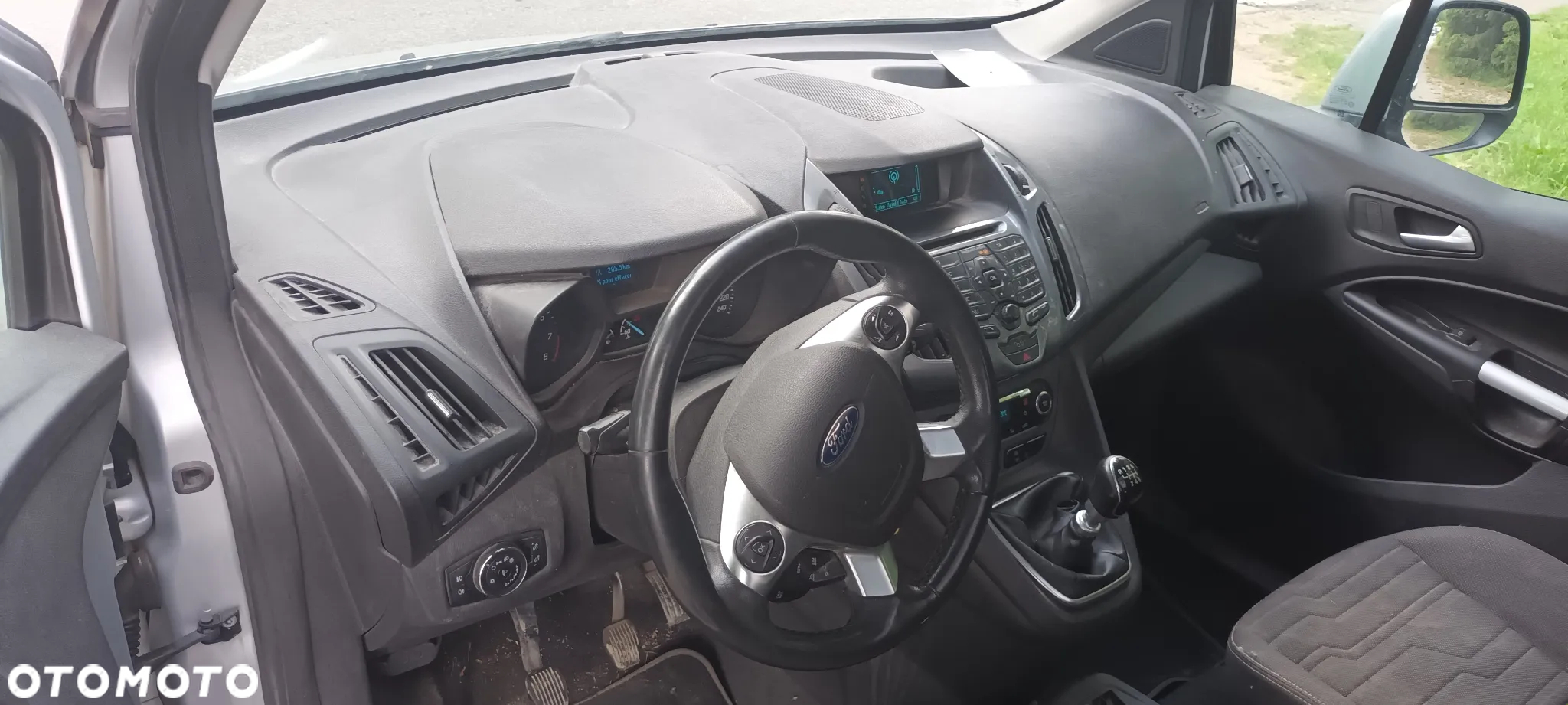 Ford Tourneo Connect Grand - 18