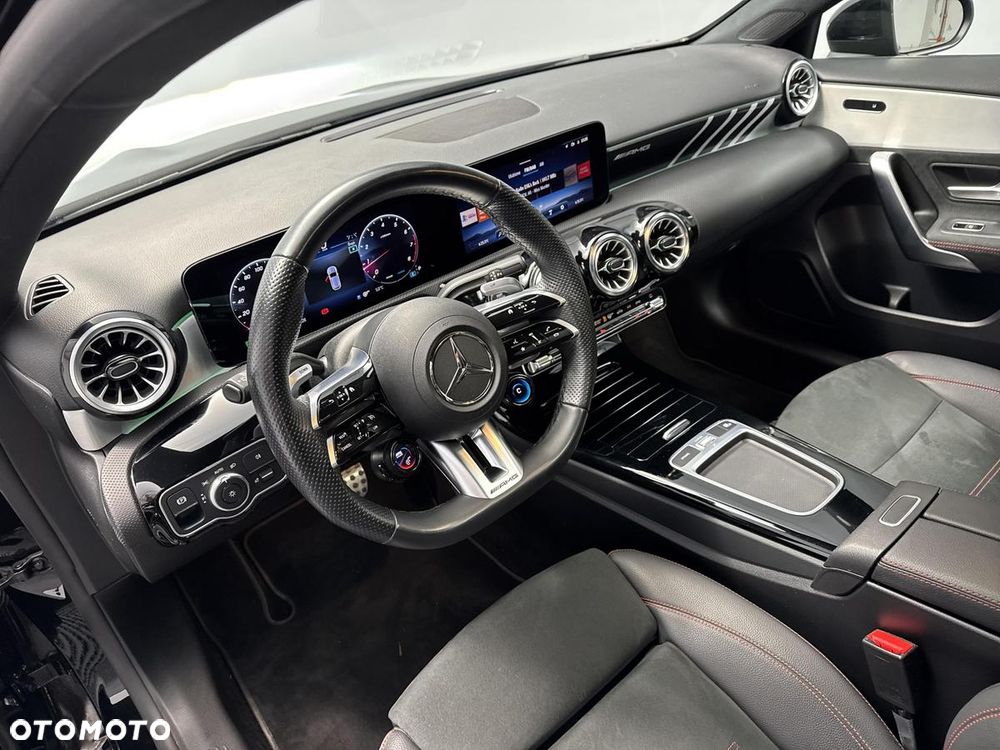 Mercedes-Benz Klasa A 35 AMG 4-Matic 7G-DCT - 14