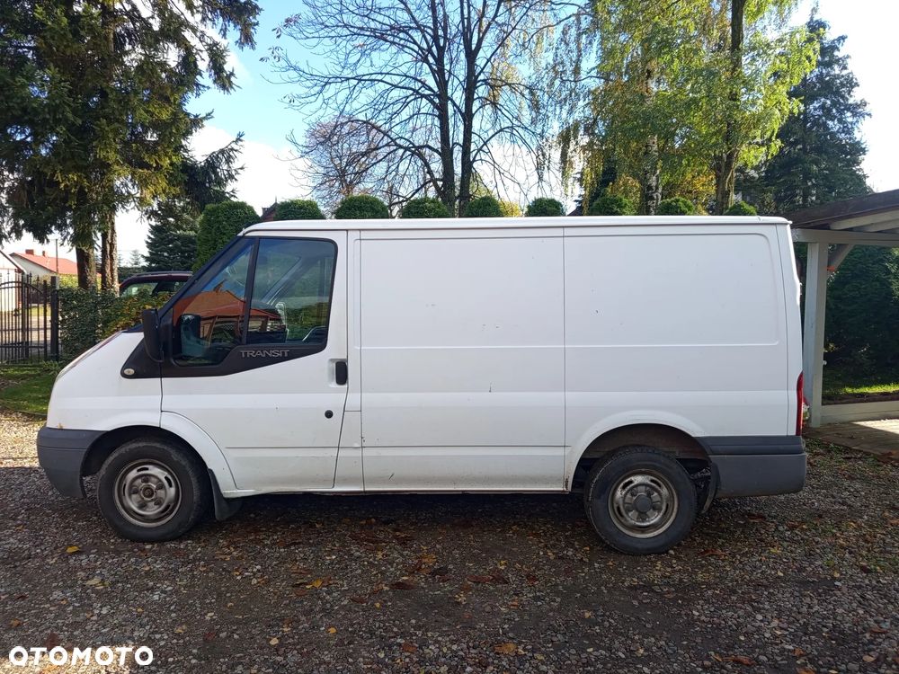 Ford Transit - 32