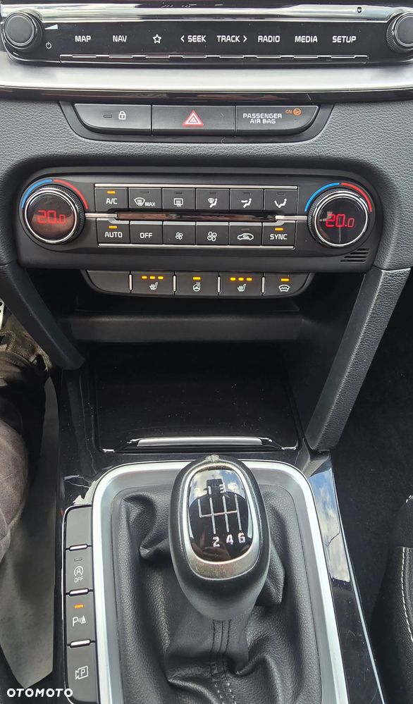 Kia Ceed 1.5 T-GDI Business Line Plus - 8