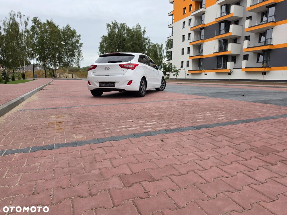 Hyundai i30 1.6 GDI BlueDrive Premium - 26