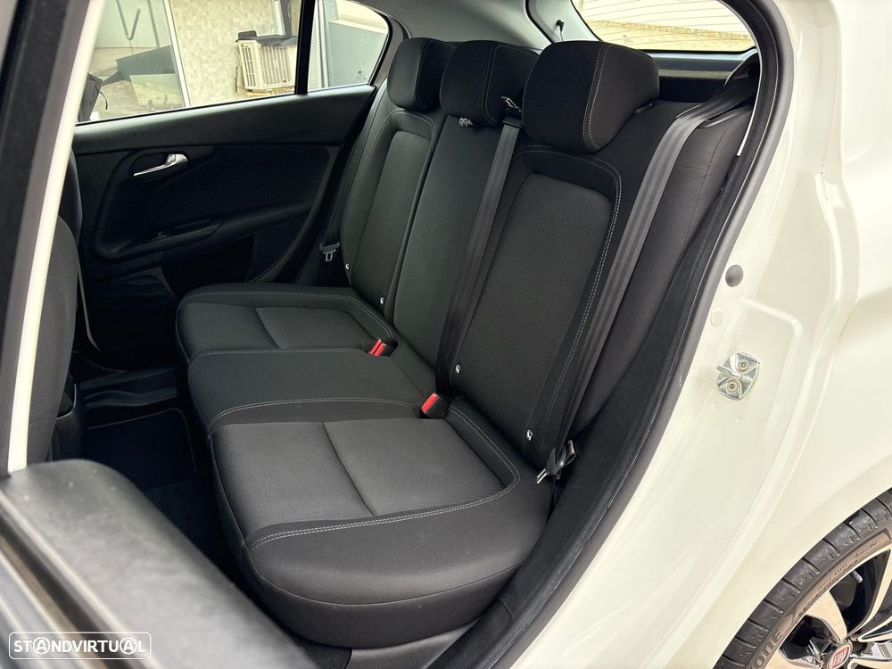 Fiat Tipo 1.3 M-Jet Lounge Tech J17 - 8