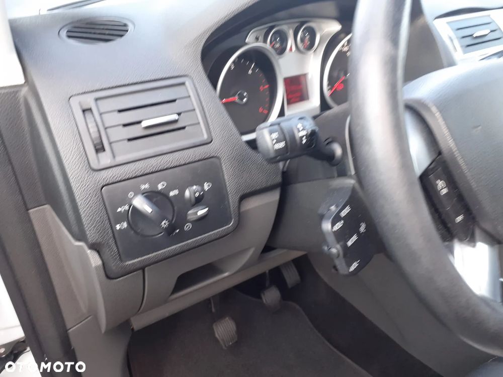 Ford Kuga 2.0 TDCi Titanium - 24