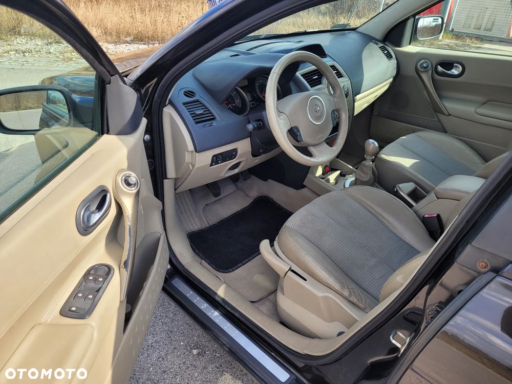 Renault Megane 1.9 dCi FAP Privilege - 10