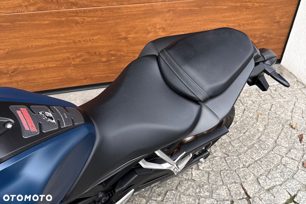 Honda CB - 32