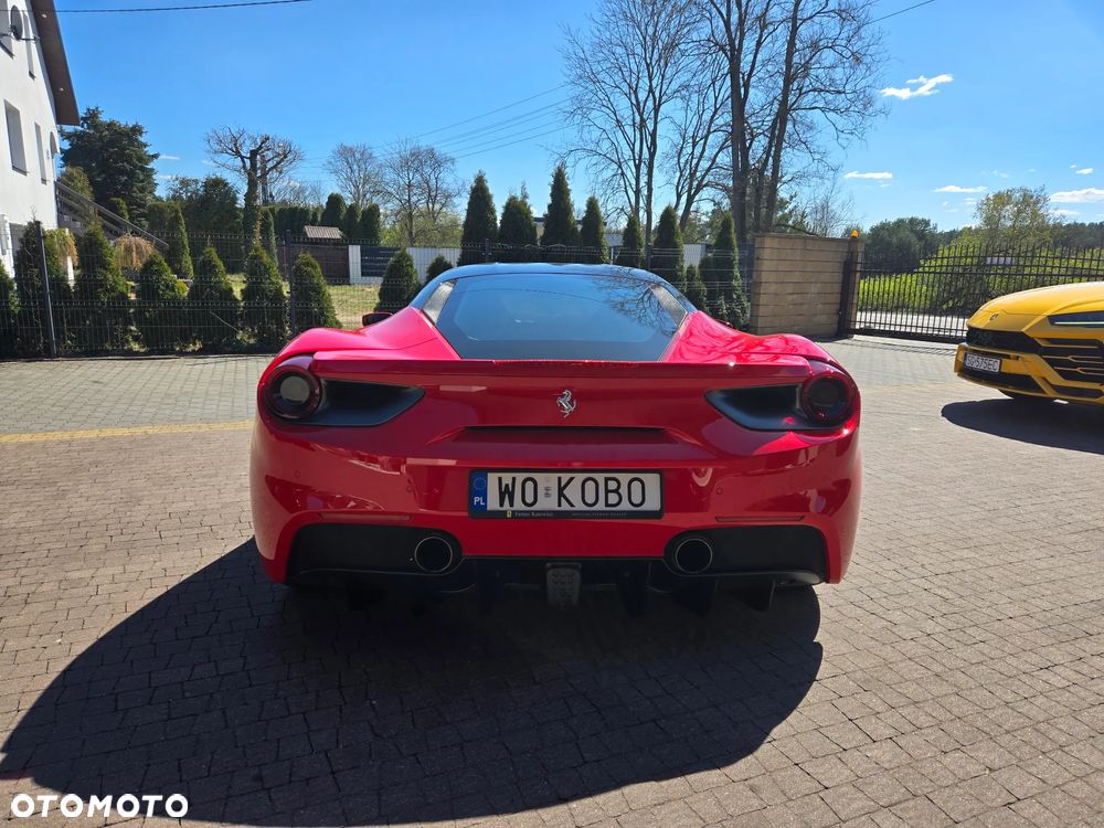 Ferrari 488 - 6